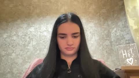 Snapshot of renata_a1 chatting on October 16, 2025, 12:06 pm Renata online show from October 16, 2025, 12:06 pm