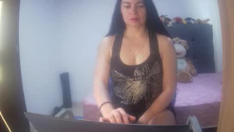 renata_hot1 online show from October 17, 2025, 6:10 pm