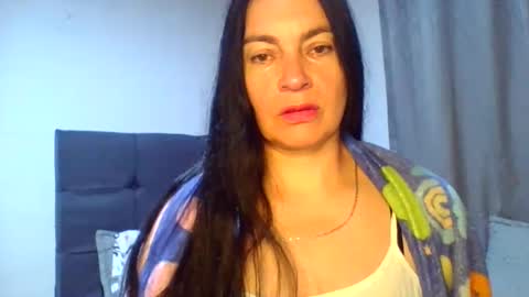 Snapshot of renata_hot1 chatting on June 11, 2026, 2:53 am renata_hot1 online show from June 11, 2026, 2:53 am