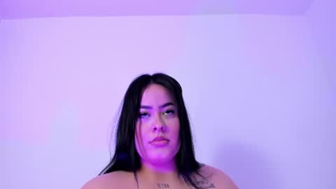 Renata  online show from May 4, 2026, 4:19 am