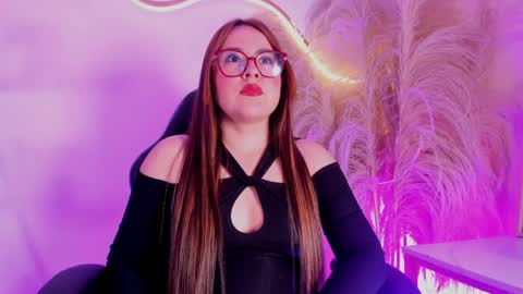 Snapshot of renatajoness1 chatting on April 3, 2026, 3:26 am Renata online show from April 3, 2026, 3:26 am