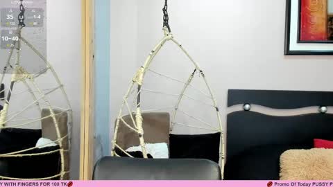 Snapshot of renataruiz_rr chatting on February 28, 2025, 12:09 pm online show from February 28, 2025, 12:09 pm