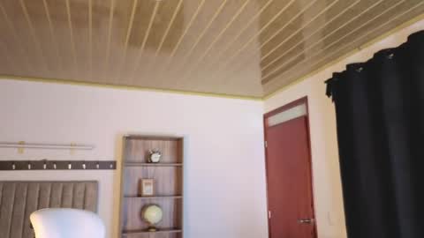 renaxi_smith online show from March 1, 2026, 7:27 pm