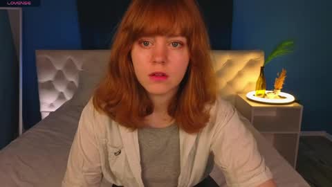 reneefoxy_ online show from June 7, 2026, 12:59 am
