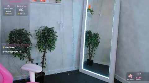 Renesmy online show from May 15, 2026, 12:06 am