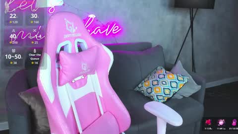 Renesmy online show from June 17, 2026, 12:13 am