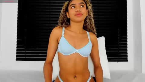 Snapshot of rennatta_sx chatting on September 22, 2025, 11:56 am Renata online show from September 22, 2025, 11:56 am