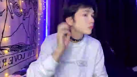 Snapshot of rennuts chatting on January 29, 2025, 2:42 pm rennuts online show from January 29, 2025, 2:42 pm