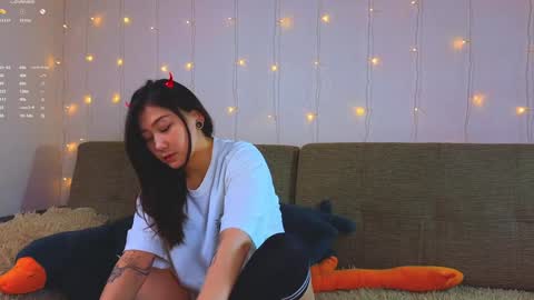 Snapshot of renochka chatting on December 6, 2024, 2:17 pm renochka online show from December 6, 2024, 2:17 pm