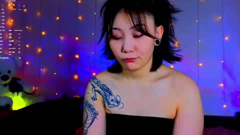 Snapshot of renochka chatting on March 6, 2025, 2:29 pm renochka online show from March 6, 2025, 2:29 pm