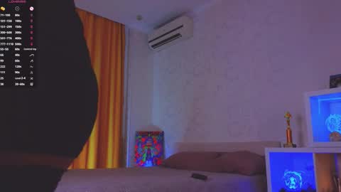 Snapshot of renochka chatting on September 19, 2025, 12:50 pm renochka online show from September 19, 2025, 12:50 pm