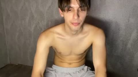Snapshot of requiemshine chatting on June 20, 2026, 2:20 pm requiemshine online show from June 20, 2026, 2:20 pm