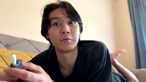 Snapshot of respirra chatting on November 5, 2025, 11:21 am Aiqo online show from November 5, 2025, 11:21 am