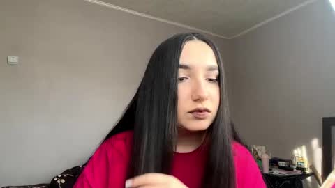 Snapshot of retaling chatting on March 19, 2026, 11:25 am Olivia online show from March 19, 2026, 11:25 am