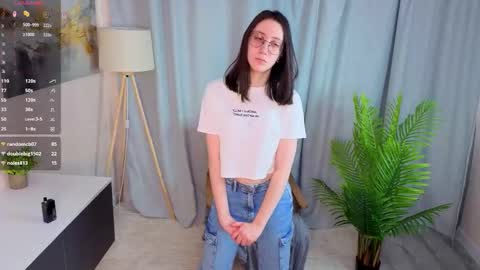 Kate online show from March 12, 2026, 4:07 am