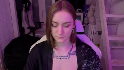 Snapshot of retromarie chatting on February 8, 2026, 5:16 pm Rie online show from February 8, 2026, 5:16 pm