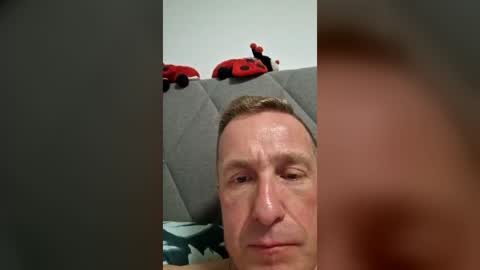 Snapshot of revierloewe chatting on July 11, 2026, 11:39 pm Jonas online show from July 11, 2026, 11:39 pm