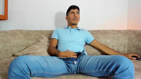 Snapshot of rexwildexplore chatting on November 27, 2025, 10:23 pm rexwildexplore online show from November 27, 2025, 10:23 pm