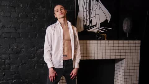 Snapshot of rexxx_erection chatting on January 26, 2025, 4:30 am Eugene online show from January 26, 2025, 4:30 am