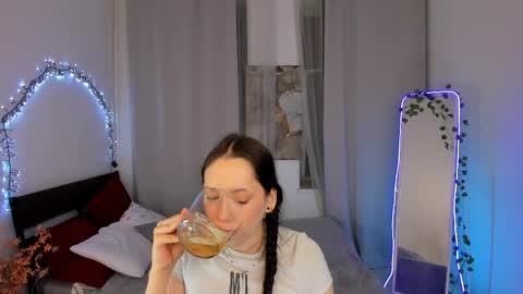 Rey online show from March 3, 2026, 10:32 am