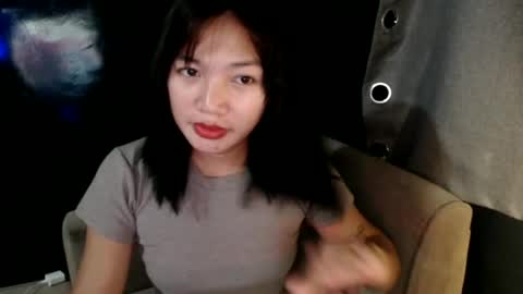 Snapshot of reya18 chatting on June 29, 2026, 5:57 am Reya online show from June 29, 2026, 5:57 am
