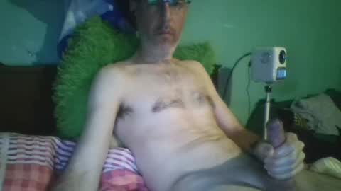 reyes_albert2006 online show from March 7, 2026, 6:38 pm