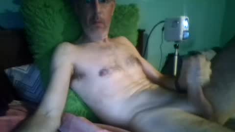 Snapshot of reyes_albert2006 chatting on June 25, 2026, 1:04 pm reyes_albert2006 online show from June 25, 2026, 1:04 pm