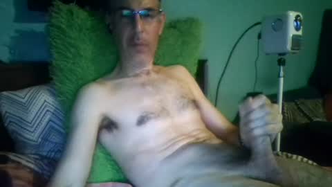 Snapshot of reyes_albert2006 chatting on July 26, 2026, 10:00 am reyes_albert2006 online show from July 26, 2026, 10:00 am