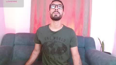 REY PABLO Independent online show from October 10, 2025, 8:41 pm