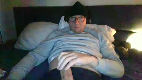 Snapshot of rezznova chatting on January 18, 2025, 2:55 pm Joe online show from January 18, 2025, 2:55 pm