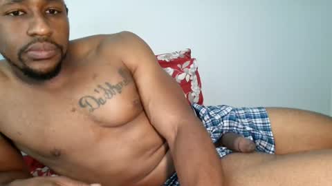 Snapshot of rfryre chatting on July 9, 2026, 9:41 pm Taye online show from July 9, 2026, 9:41 pm