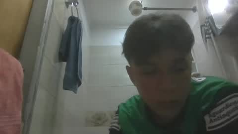 Snapshot of rhaegal_hot chatting on December 22, 2024, 10:25 pm Rhaegal online show from December 22, 2024, 10:25 pm