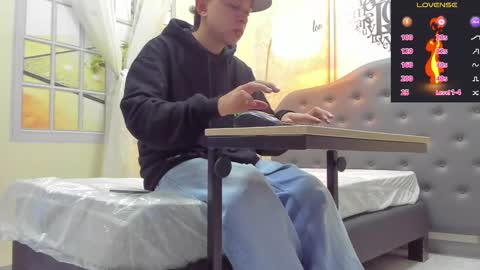 Snapshot of rhaegal_hot chatting on February 9, 2025, 2:29 pm Rhaegal online show from February 9, 2025, 2:29 pm