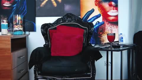 Snapshot of rheadespot chatting on January 27, 2025, 11:00 pm Rhea online show from January 27, 2025, 11:00 pm