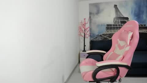 Snapshot of rheaetthan chatting on May 15, 2026, 10:28 pm rheaetthan online show from May 15, 2026, 10:28 pm