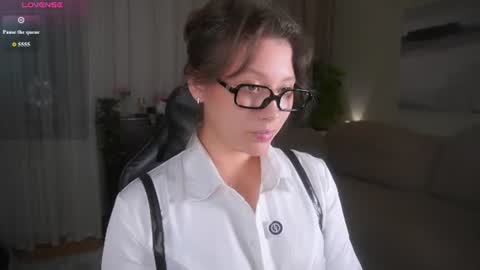 Snapshot of rhebageigel chatting on July 10, 2026, 8:22 pm Nanami online show from July 10, 2026, 8:22 pm