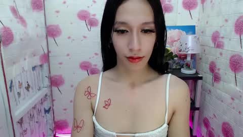 Snapshot of rhian20 chatting on January 13, 2025, 4:50 am HI GUYS IM RHIAN PLEASE GIVE ME THUMBS UP online show from January 13, 2025, 4:50 am