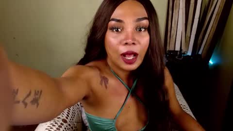 Snapshot of rhianasollway69 chatting on November 28, 2025, 5:10 am rhianasollway69 online show from November 28, 2025, 5:10 am