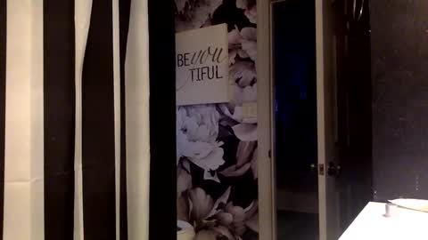 Rhino online show from December 19, 2024, 8:02 pm