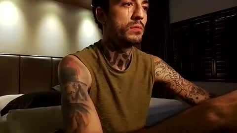 Snapshot of rhinoley chatting on March 18, 2026, 8:34 pm rhinoley online show from March 18, 2026, 8:34 pm