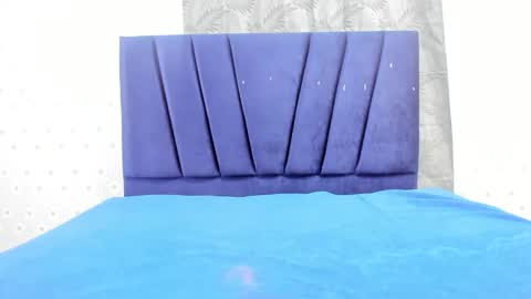 riaha_18_ online show from January 15, 2026, 5:16 pm