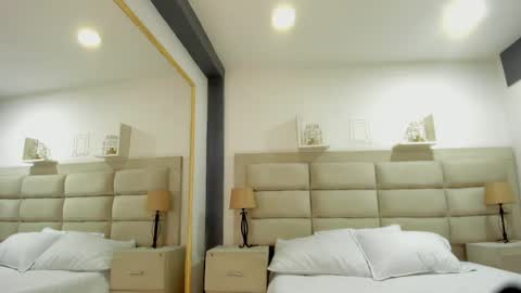 Riana online show from January 23, 2025, 7:11 am