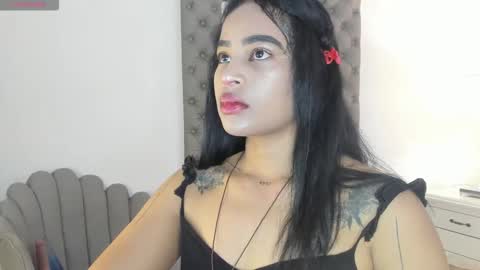 riby  online show from December 4, 2025, 7:11 pm