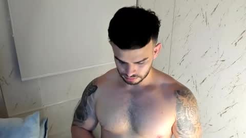 Snapshot of ricardogonzalez666 chatting on December 17, 2025, 4:07 am ricardogonzalez666 online show from December 17, 2025, 4:07 am