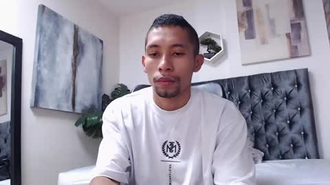 Snapshot of richar_voller chatting on January 4, 2025, 11:33 am richar_voller online show from January 4, 2025, 11:33 am