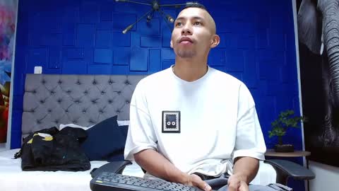 Snapshot of richar_voller chatting on January 9, 2025, 11:25 am richar_voller online show from January 9, 2025, 11:25 am