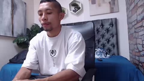 Snapshot of richar_voller chatting on January 18, 2025, 11:11 am richar_voller online show from January 18, 2025, 11:11 am