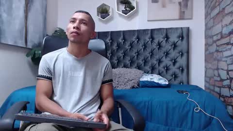 Snapshot of richar_voller chatting on January 22, 2025, 11:12 am richar_voller online show from January 22, 2025, 11:12 am