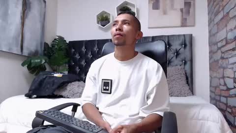 Snapshot of richar_voller chatting on January 28, 2025, 11:38 am richar_voller online show from January 28, 2025, 11:38 am