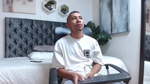 Snapshot of richar_voller chatting on February 4, 2025, 10:54 am richar_voller online show from February 4, 2025, 10:54 am